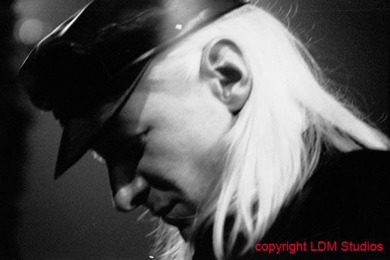 johnny_winter_bw